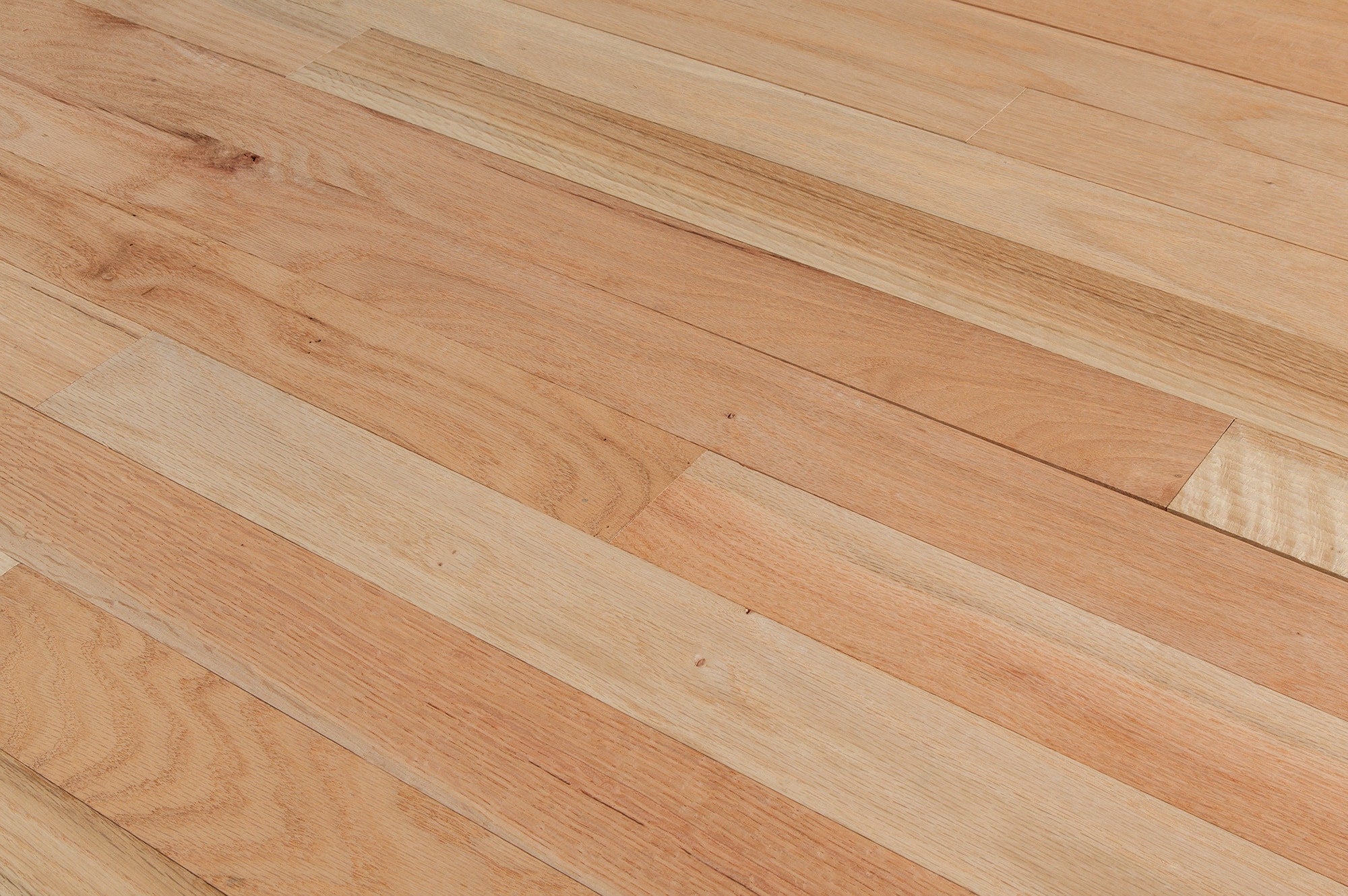 Red Oak Unfinished Solid Hardwood Flooring - Red Oak - Euro Character / 3"