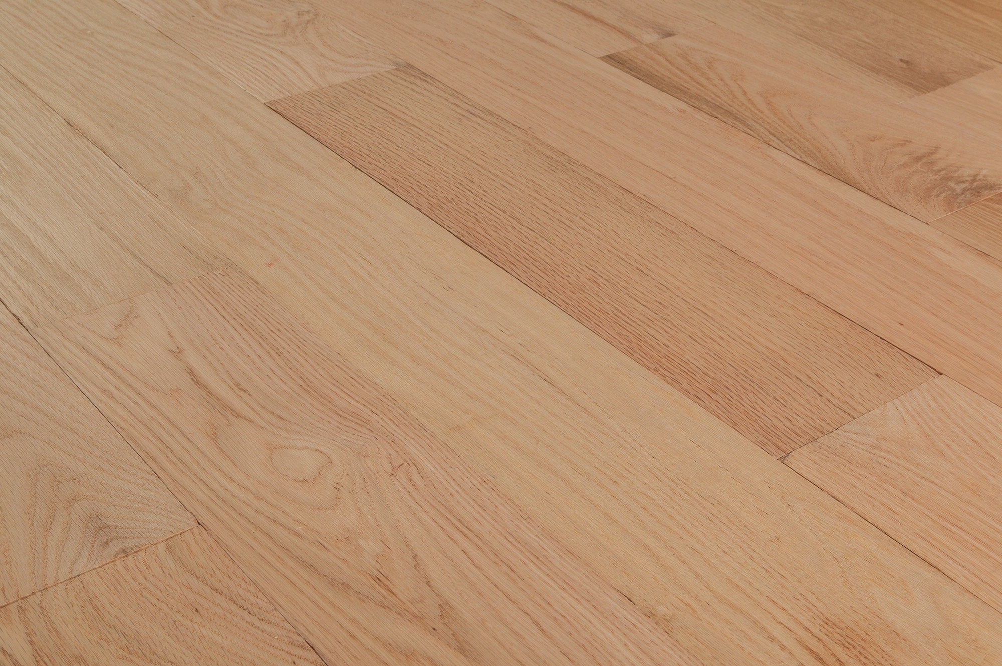 Red Oak Unfinished Solid Hardwood Flooring - Red Oak - Select / 7"