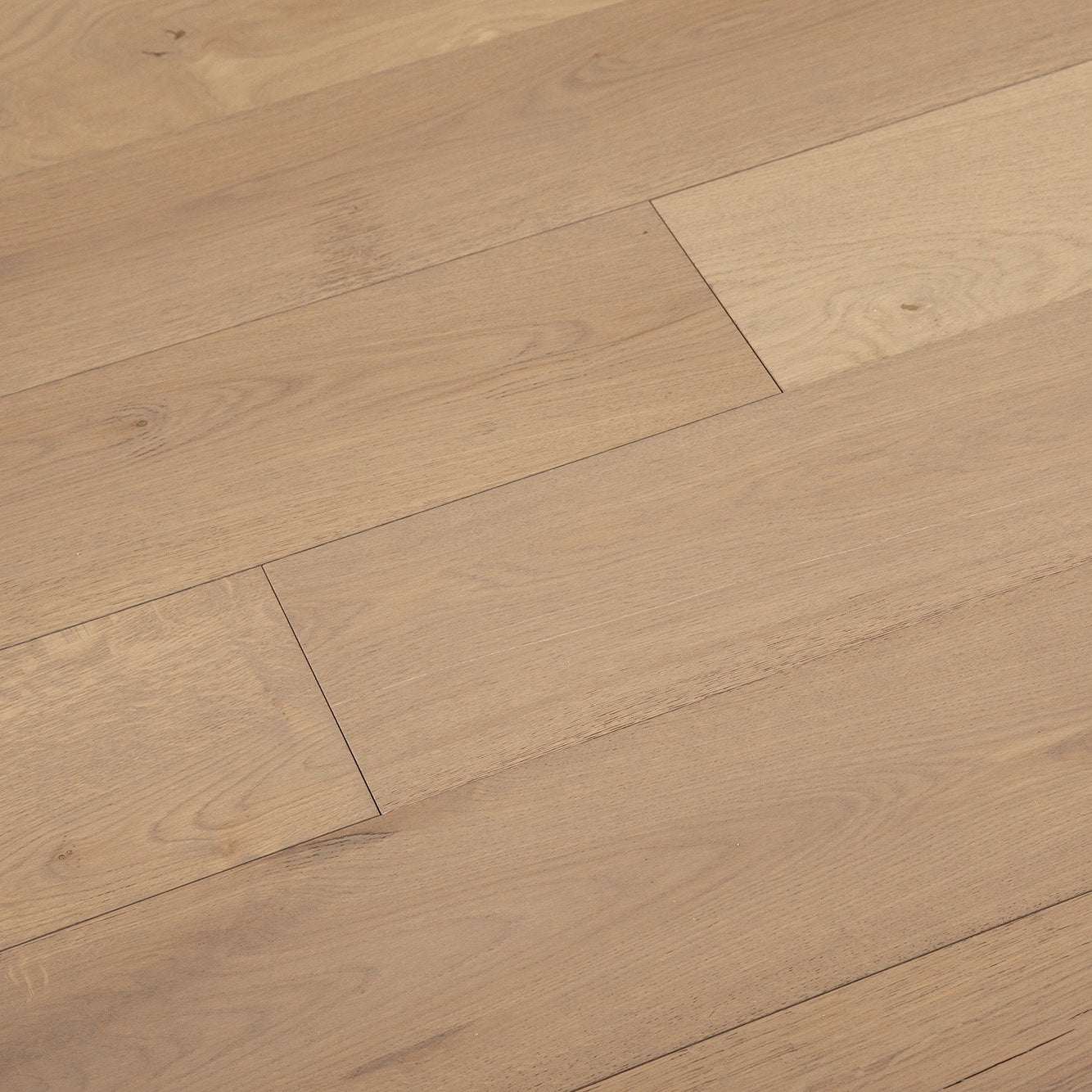 Artisan Brushed Oak Engineered Hardwood Flooring - 4mm White Havana