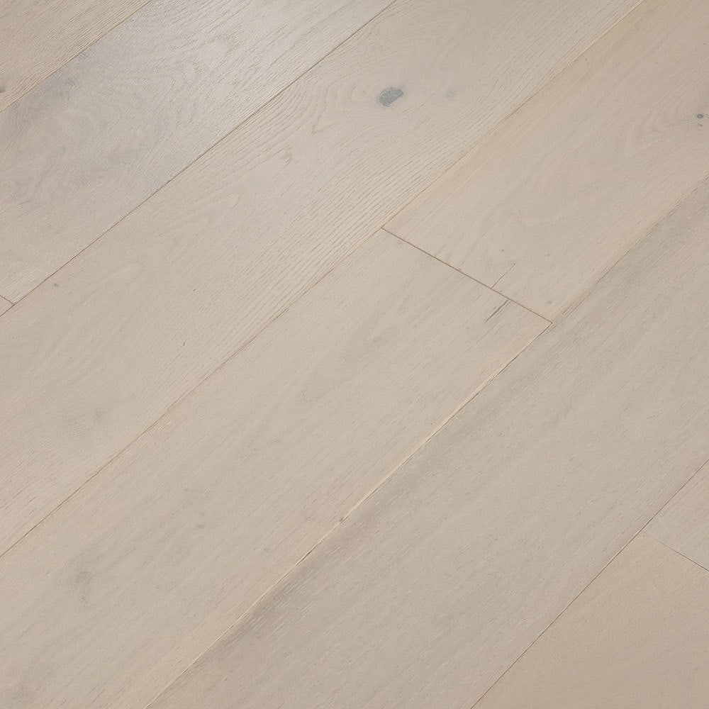 Oak Superior 7.5in Oak Engineered Hardwood Flooring - 4mm Mist